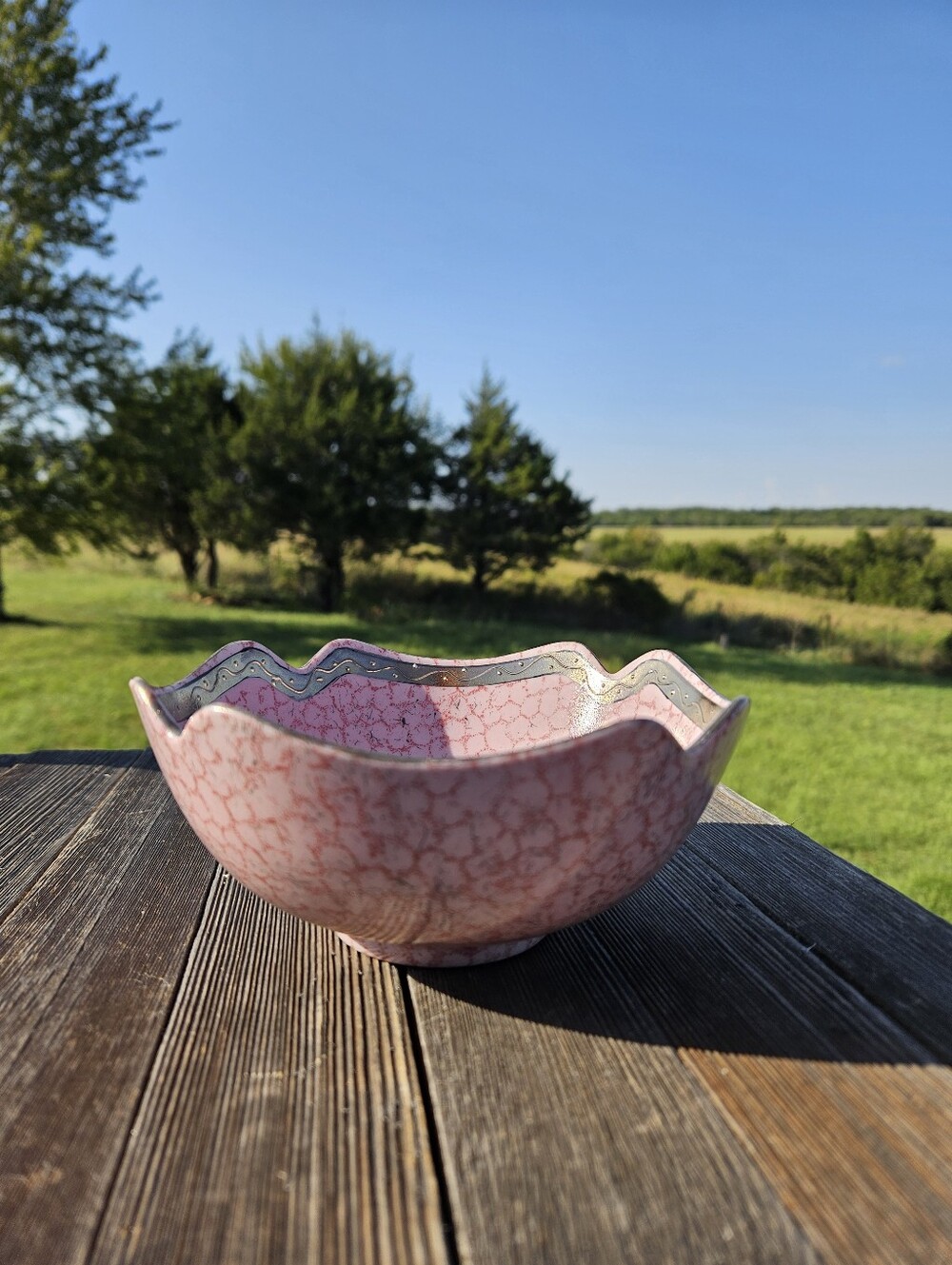 Vintage TOYO China Pink Marbleized Porcelain Bowl Scalloped Rim Gold Trim Displa